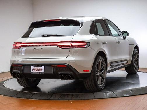 2025 Porsche Macan T