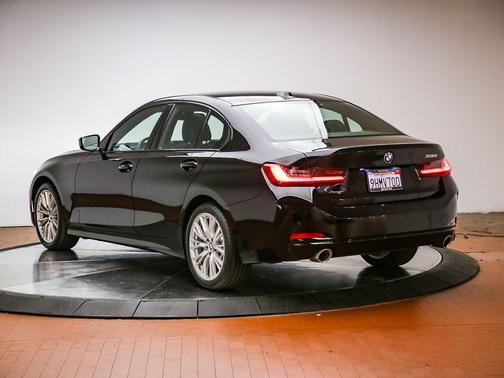 Jet Black 2023 BMW 330 330i