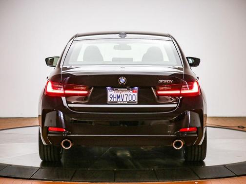 Jet Black 2023 BMW 330 330i