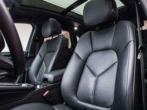 White 2025 Porsche Macan Macan