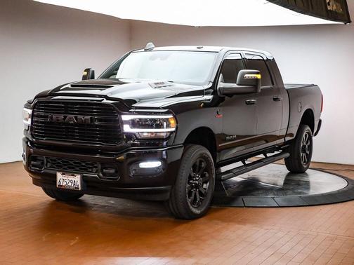 2024 RAM 2500 Laramie Crew Cab 4x4 6'4' Box