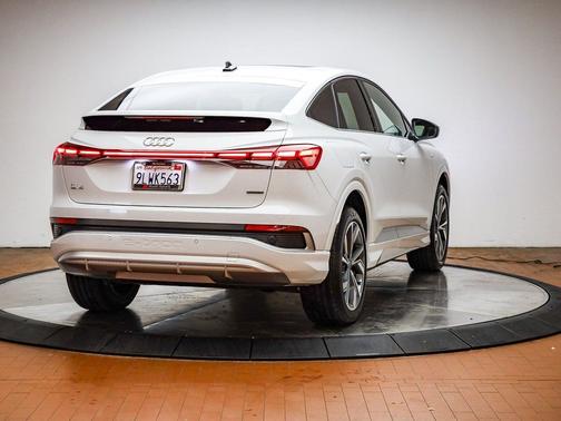 2024 Audi Q4 e-tron Premium 50 quattro