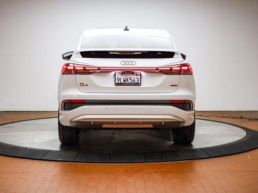 2024 Audi Q4 e-tron Premium 50 quattro