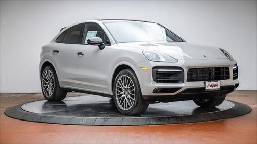 Chalk 2022 Porsche Cayenne Platinum Edition