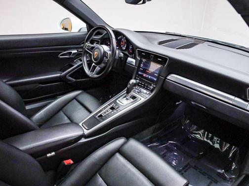 2018 Porsche 911 911 Carrera S