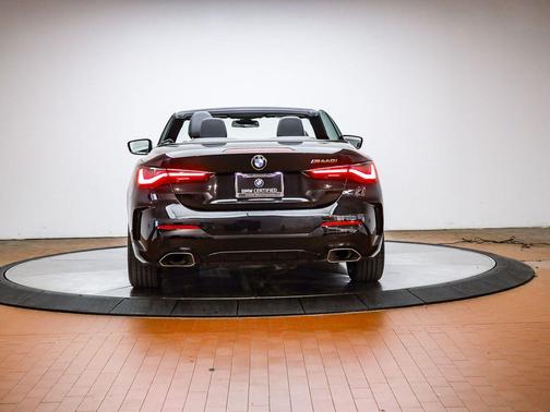 Black Sapphire Metallic 2023 BMW M440 i