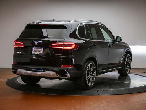 Jet Black 2021 BMW X5 sDrive40i