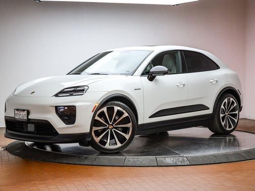 2025 Porsche Macan 