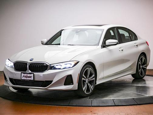 Alpine White 2023 BMW 330 330i