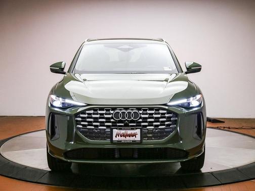 District Green Metallic 2025 Audi Q5 Premium Plus TFSI quattro S tronic