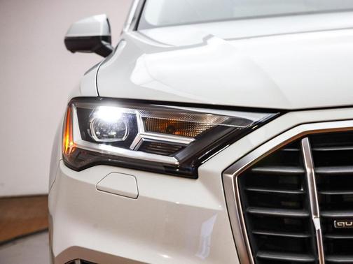 2022 Audi Q7 55 Premium