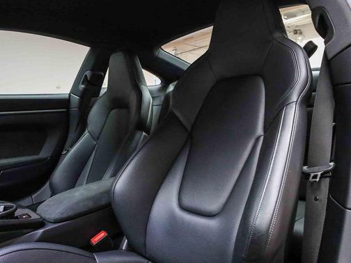 2024 Porsche 911 Carrera GTS