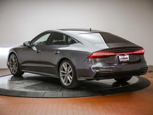 Daytona Gray Pearl Effect 2023 Audi A7 Prestige 55 TFSI quattro S tronic