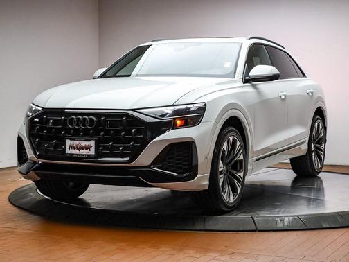 Carrara White 2024 Audi Q8 55 Premium