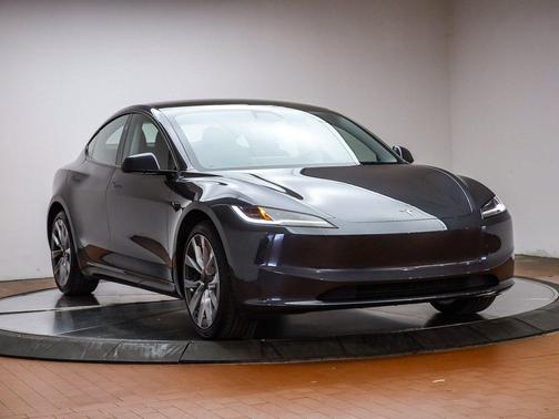 2025 Tesla Model 3 Long Range