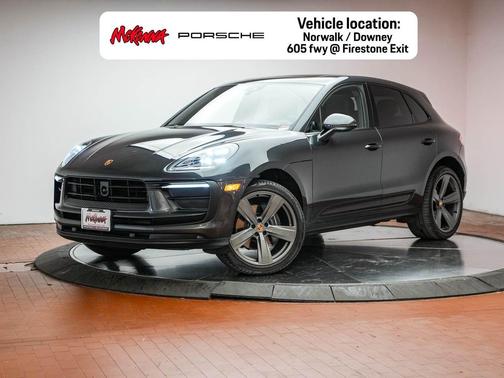 Volcano 2025 Porsche Macan Macan