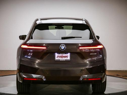 Dark Graphite Metallic 2024 BMW iX xDrive50