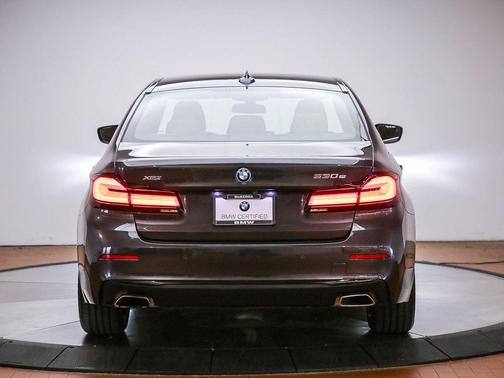 Dark Graphite Metallic 2023 BMW 530e Base