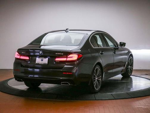 Dark Graphite Metallic 2023 BMW 530e Base