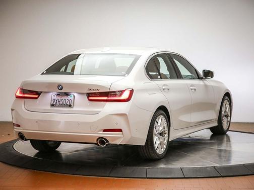 Mineral White Metallic 2026 BMW 330 NA