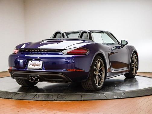 2025 Porsche 718 Boxster Style Edition