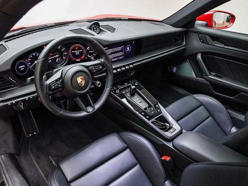 2024 Porsche 911 Carrera 4 GTS