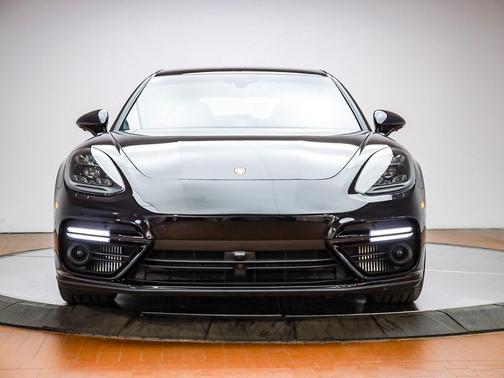 2018 Porsche Panamera Turbo