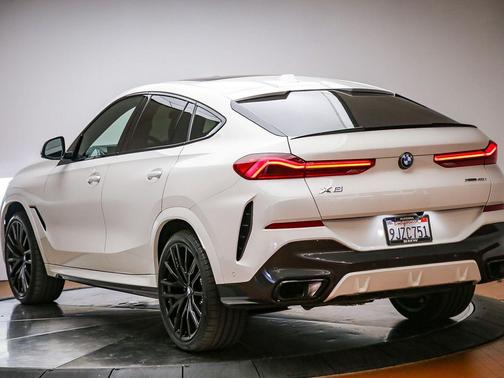 Alpine White 2024 BMW X6 xDrive40i
