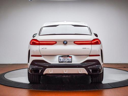 Alpine White 2024 BMW X6 xDrive40i