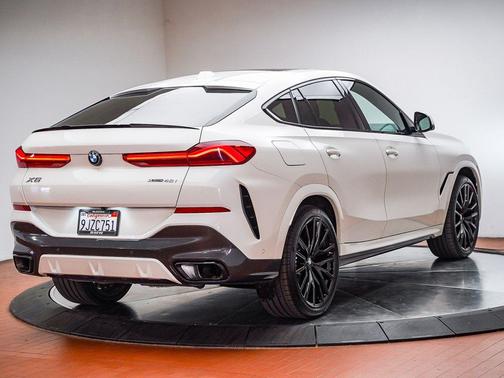 Alpine White 2024 BMW X6 xDrive40i