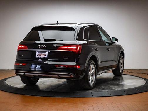 2023 Audi Q5 40 Premium