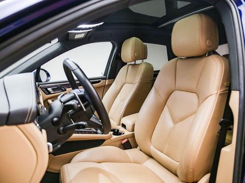 Blue 2023 Porsche Macan Macan