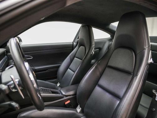 Black 2013 Porsche 911 Carrera