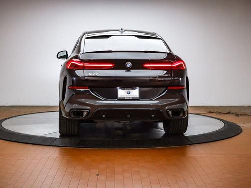 Black Sapphire Metallic 2023 BMW X6 xDrive40i