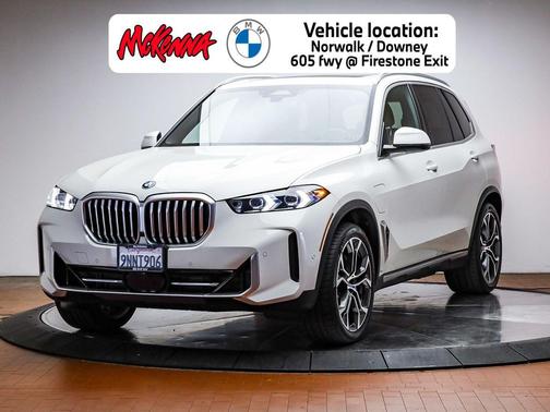 Alpine White 2025 BMW X5 PHEV xDrive50e