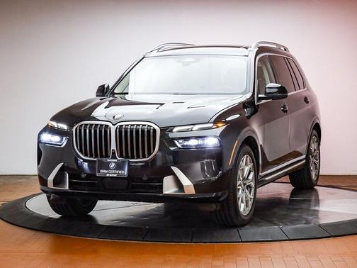 Black Sapphire Metallic 2024 BMW X7 xDrive40i
