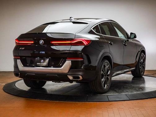 2023 BMW X6 xDrive40i