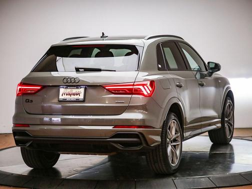 Chronos Gray Metallic 2023 Audi Q3 45 S line Premium Plus