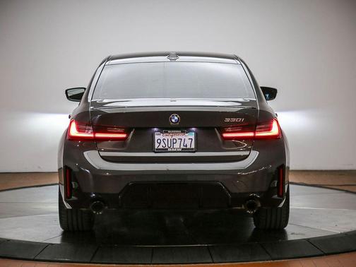 Dravit Grey Metallic 2025 BMW 330 330i