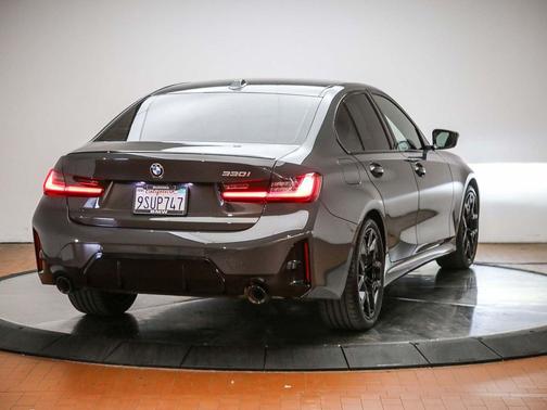 Dravit Grey Metallic 2025 BMW 330 330i