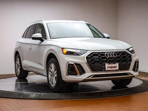 2023 Audi Q5 45 S line Premium