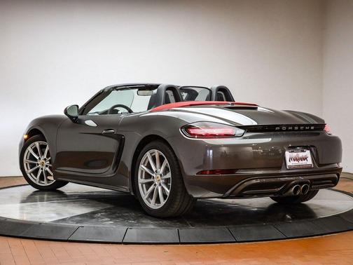 2024 Porsche 718 Boxster S
