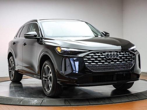 2025 Audi Q5 Premium TFSI quattro S tronic