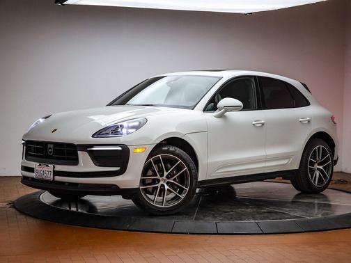 2025 Porsche Macan 