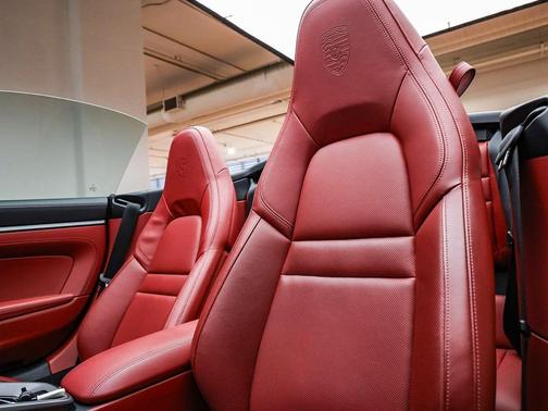 2023 Porsche 911 Carrera