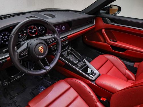 2023 Porsche 911 Carrera