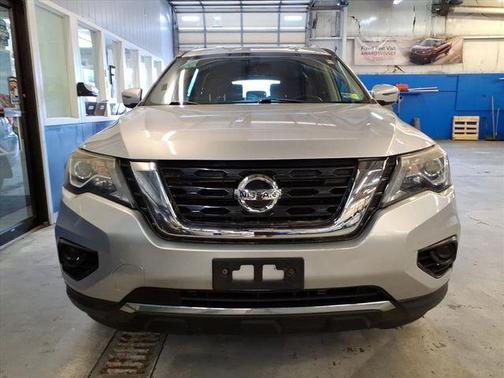 Brilliant Silver Metallic 2019 Nissan Pathfinder S