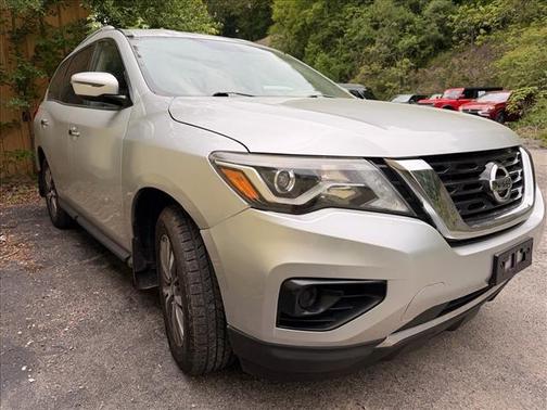 Brilliant Silver Metallic 2019 Nissan Pathfinder S