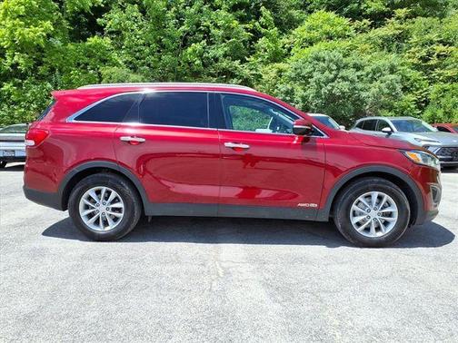 Remington Red Metallic 2017 Kia Sorento LX