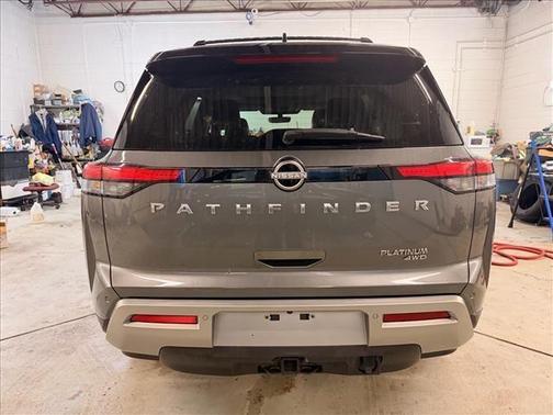 2 Tone Gun / Black Roof 2023 Nissan Pathfinder Platinum